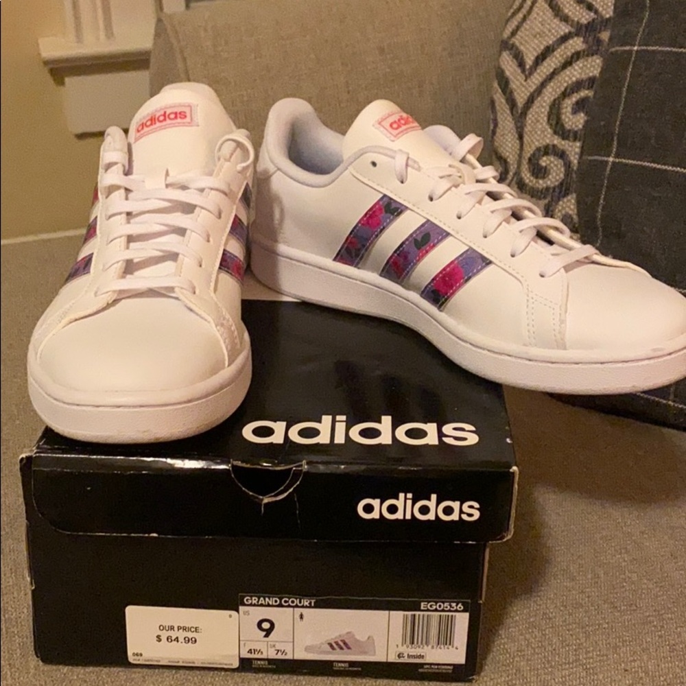 Adidas tennis shoes
